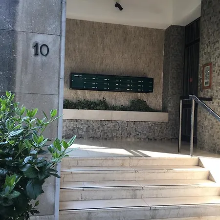 בית הארחה Simoni 10 2*