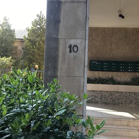 בית הארחה Simoni 10 2*