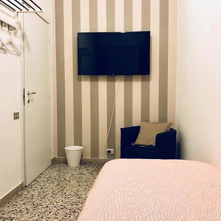 Simoni 10 2* فيرونا